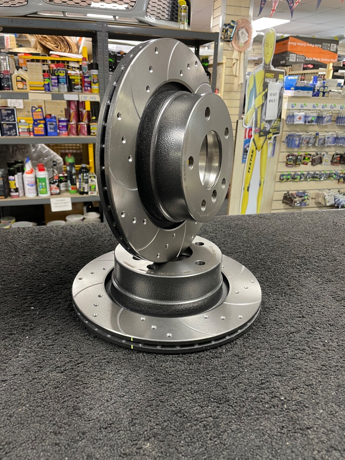 FOR BMW Z4 3.0 E85 BRAKE DISCS DISC  REAR  DRILLED GROOVED BRAKE 09.9869.81