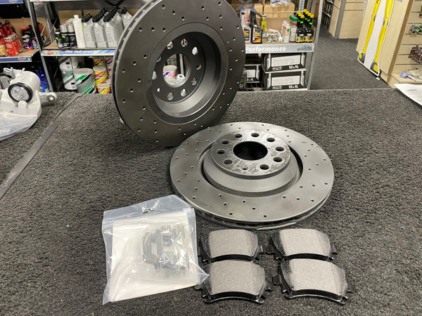 AUDI A3 S3 TFSI QUATTRO 265 REAR CROSS DRILLED BLACK COATER BRAKE DISC PAD 310mm