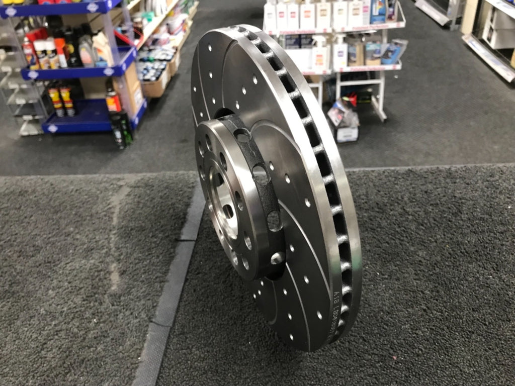 AUDI A4 2.0TDi S LINE B7 BRAKE DISC DRILLED GROOVED FRONT AND REAR SET