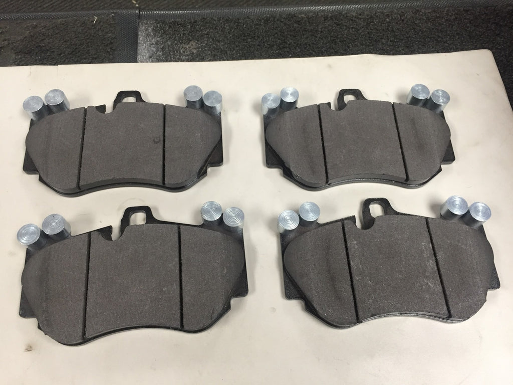 FOR PORSCHE CAYENNE  4.5 Turbo  BRAKE PADS & SENSOR WITH FITTING KITS FRONT REAR