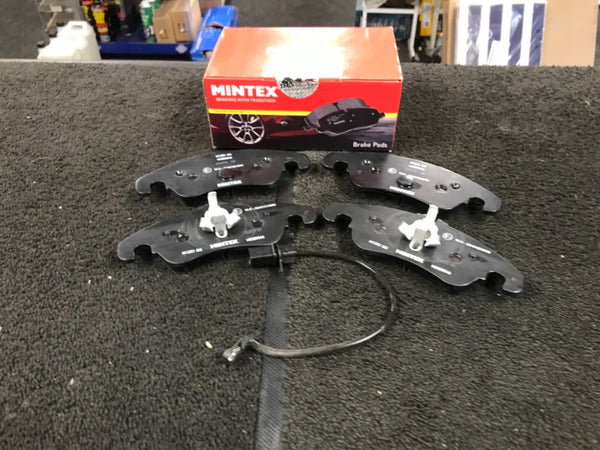 AUDI A7 3.0TDi QUATTRO 2014-2018 CROSS DRILLED BRAKE DISCS MINTEX BRAKE PADS