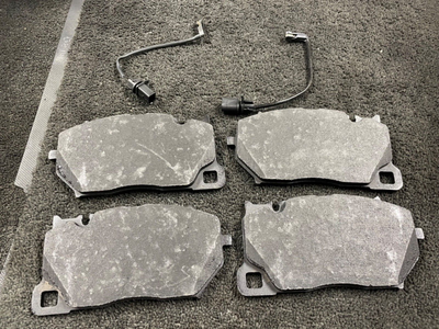 FOR AUDI RS6 RS7 RSQ8 PORSCHE CAYENNE 2.9 3.0 4.0 GTS FRONT BRAKE PADS & SENSORS