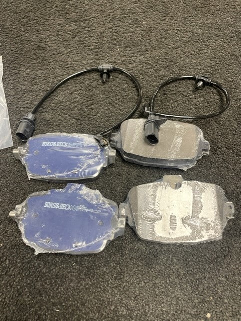 REAR BRAKE PAD + SENSORS FOR BENTLEY BENTAYGA A6 A7 Q7 Q8  REAR SET