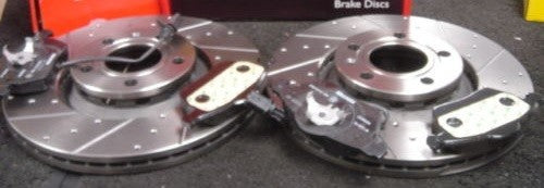 AUDI A4 1.8TFSi B8 BRAKE DISCS DRILLED GROOVED WITH MINTEX PADS 