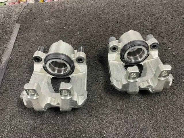 2 FRONT BRAKE CALIPERS LH RH PAIR BMW 320d E90 E91 E92 E93 E84 E89 312MM DISC