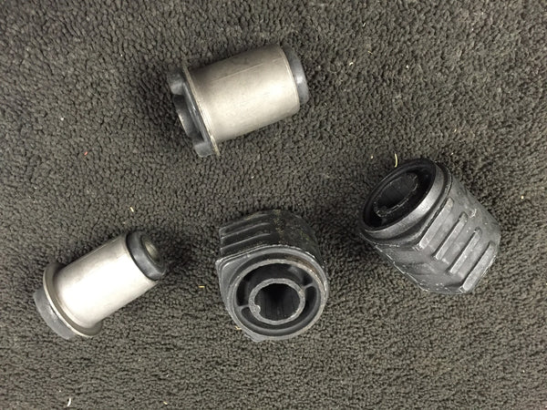 FOR CHRYSLER VOYAGER GRAND VOYAGER 2001-07 LOWER WISHBONE ARM BUSH KIT BOTH SIDE