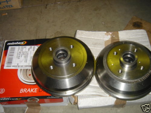 VAUXHALL CORSA B TIGRA 2 X REAR BRAKE DRUMS BRAKE SHOES WHEEL BEARINGS ABS 