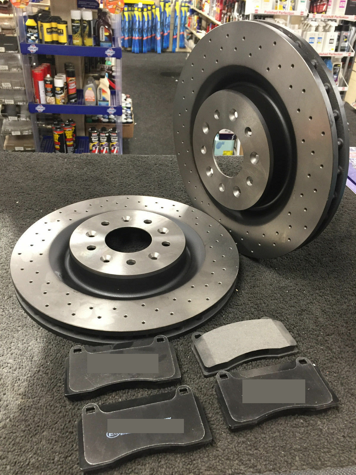 REAR BRAKE DISC PADS CROSS DRILLED PERFROMANCE  FOR JAGUAR XKR XK8 JLM21748 