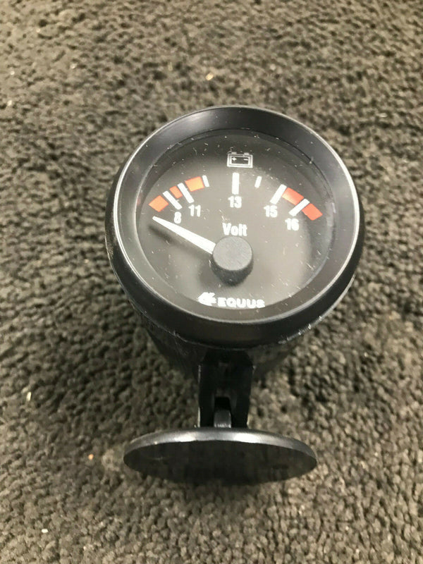1 X UNIVERSAL AUTOMOTIVE GAUGE SET 
