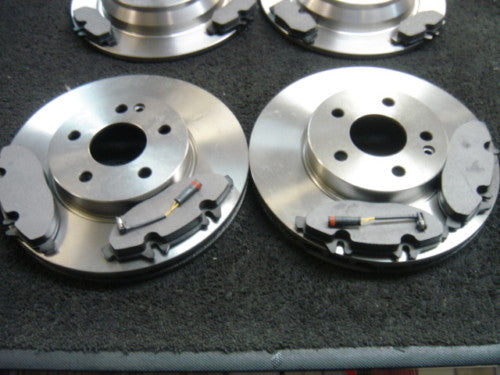FOR MERCEDES VITO CDi W639 2004 ON BRAKE DISC FRONT BRAKE DISC PADS BOTH SIDES