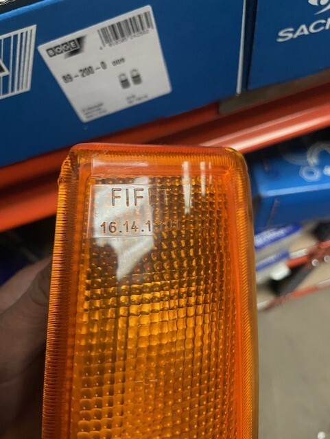 for vauxhall corsa mk1  1982-93 front ns left side indicator lamp new