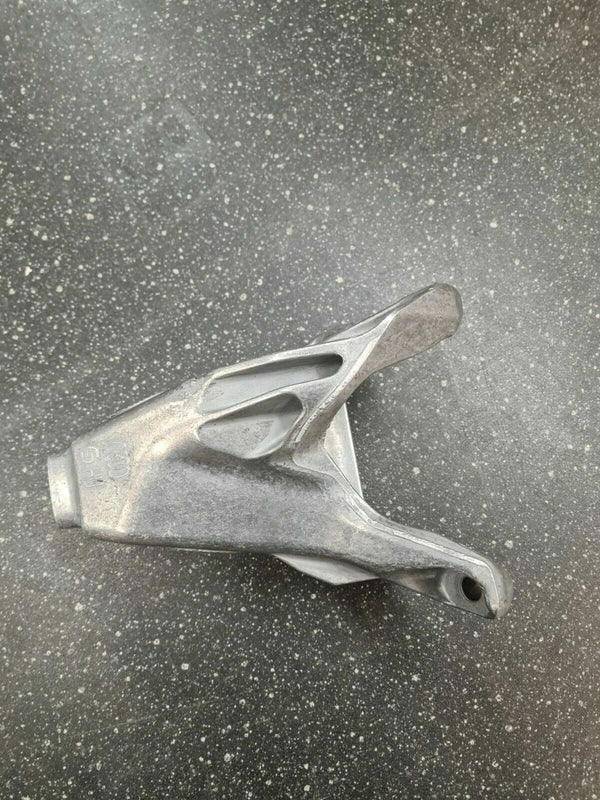 AUDI A4 A5  A6 Q5 LEFT ENGINE SUPPORT MOUNTING 8K0199307CB *GENUINE*