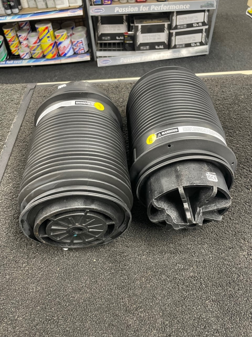 2 REAR SUSPENSION AIR BAG  FOR E Class W212 S212 SALOON ESATE CDi AMG 4MATIC