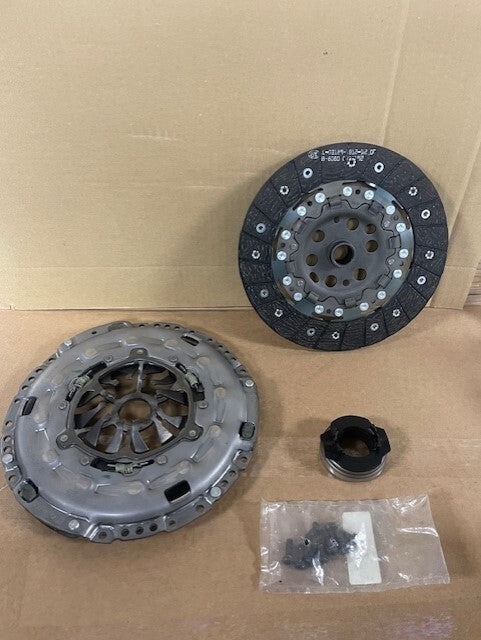 623 3094 00 NEW GENUINE LUK 3PCE CLUTCH KIT  A3 ALTEA OCTAVIA GOLF 1.6TDi 1.9TDi