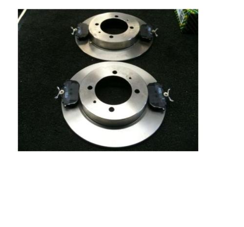 FOR MITSUBISHI CARISMA IMPIAN REAR BRAKE DISCS & PADS 260MM
