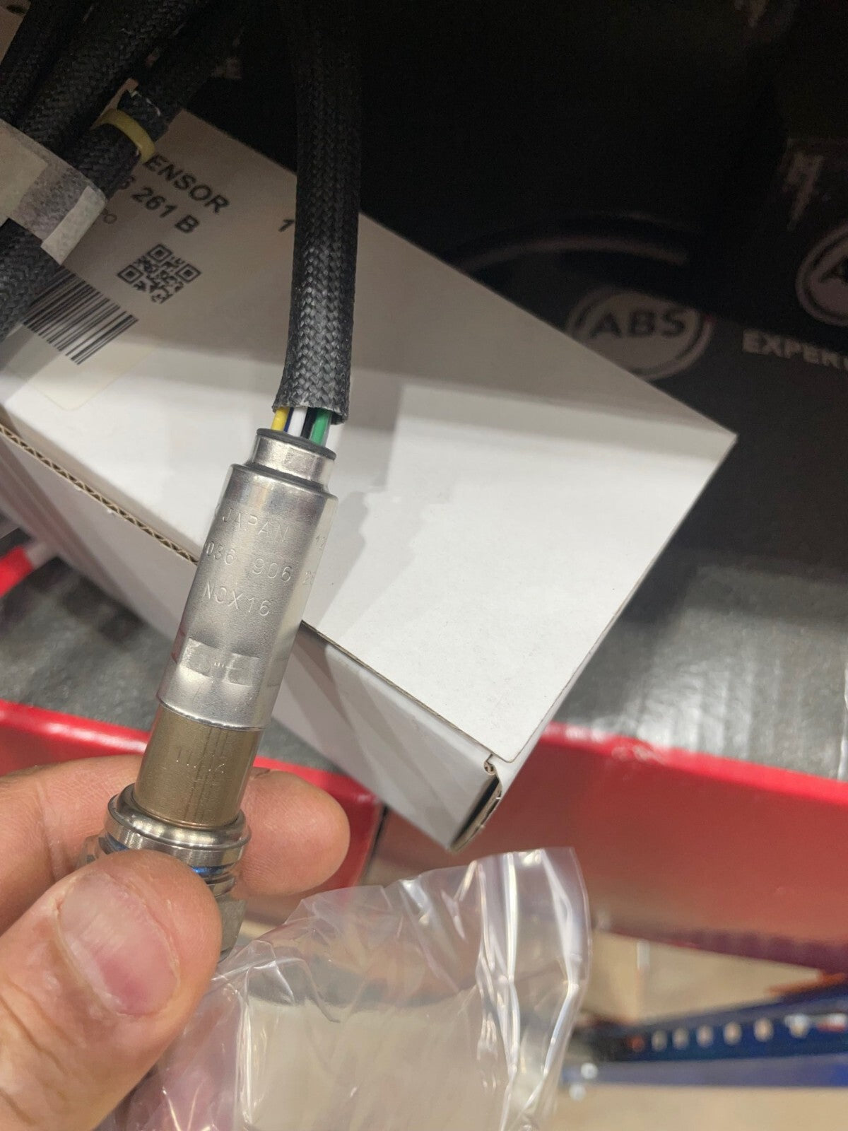 GOLF LUPO POLO  TFSi TSi NOX EMISSION SENSOR  036906261B  NEW GENUINE NOX16