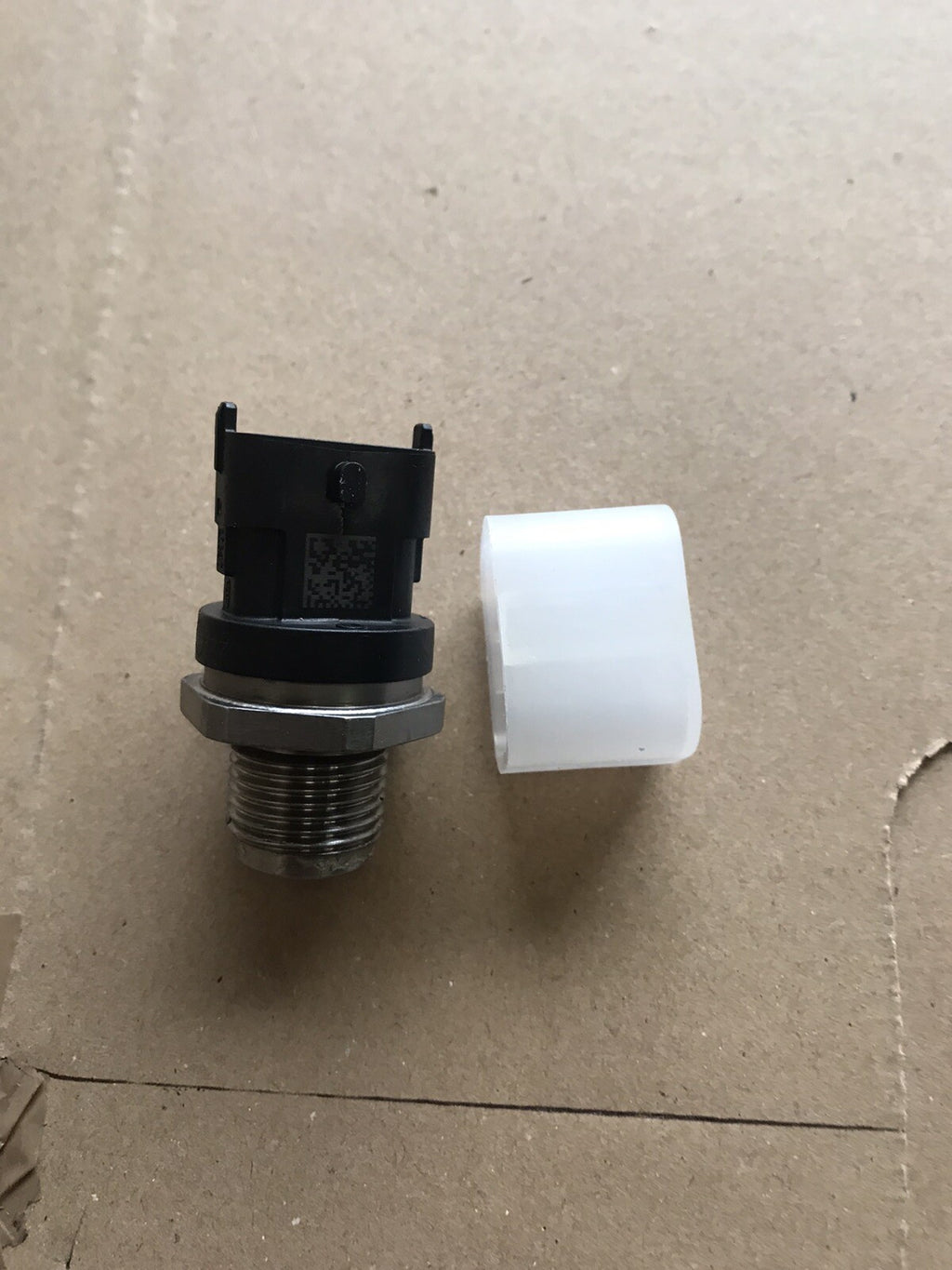 GENUINE ORIGINAL FUEL PRESSURE SENSOR 0281006752 FOR ALFA ROMEO 0281007017