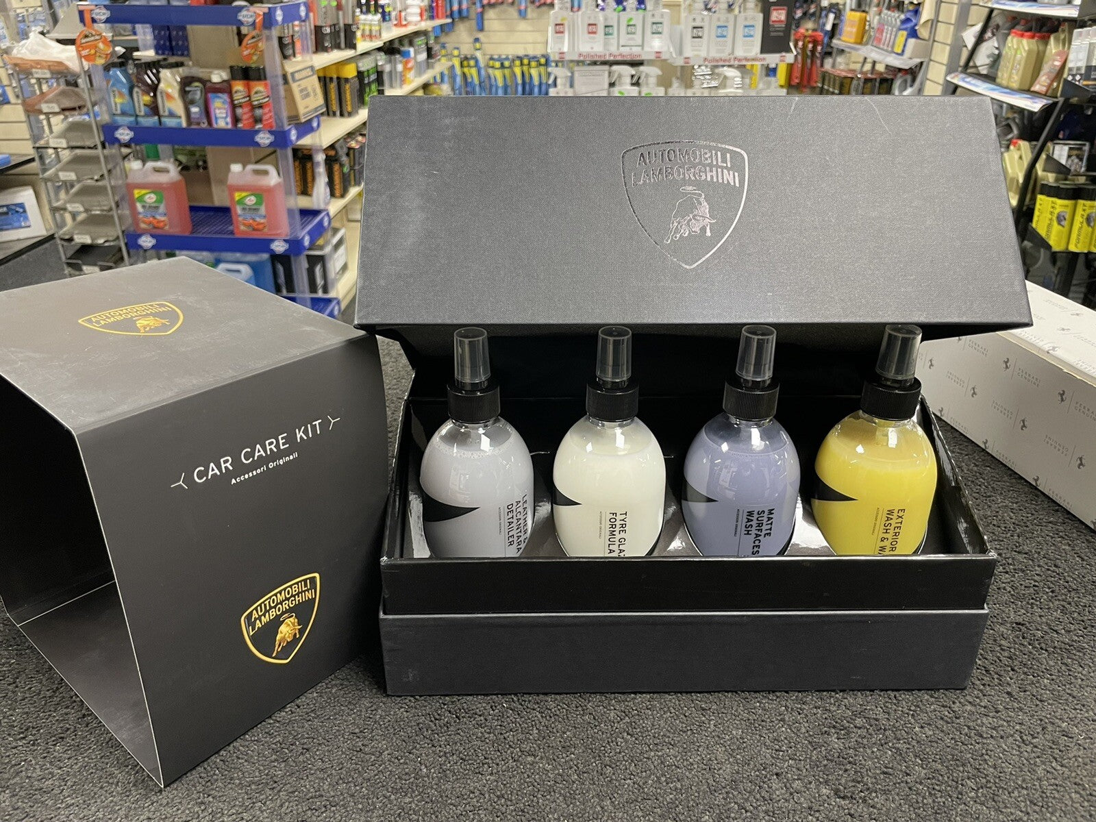Genuine Lamborghini Waterless Car Cleaning Kit 4ML096301 BRAND NEW 