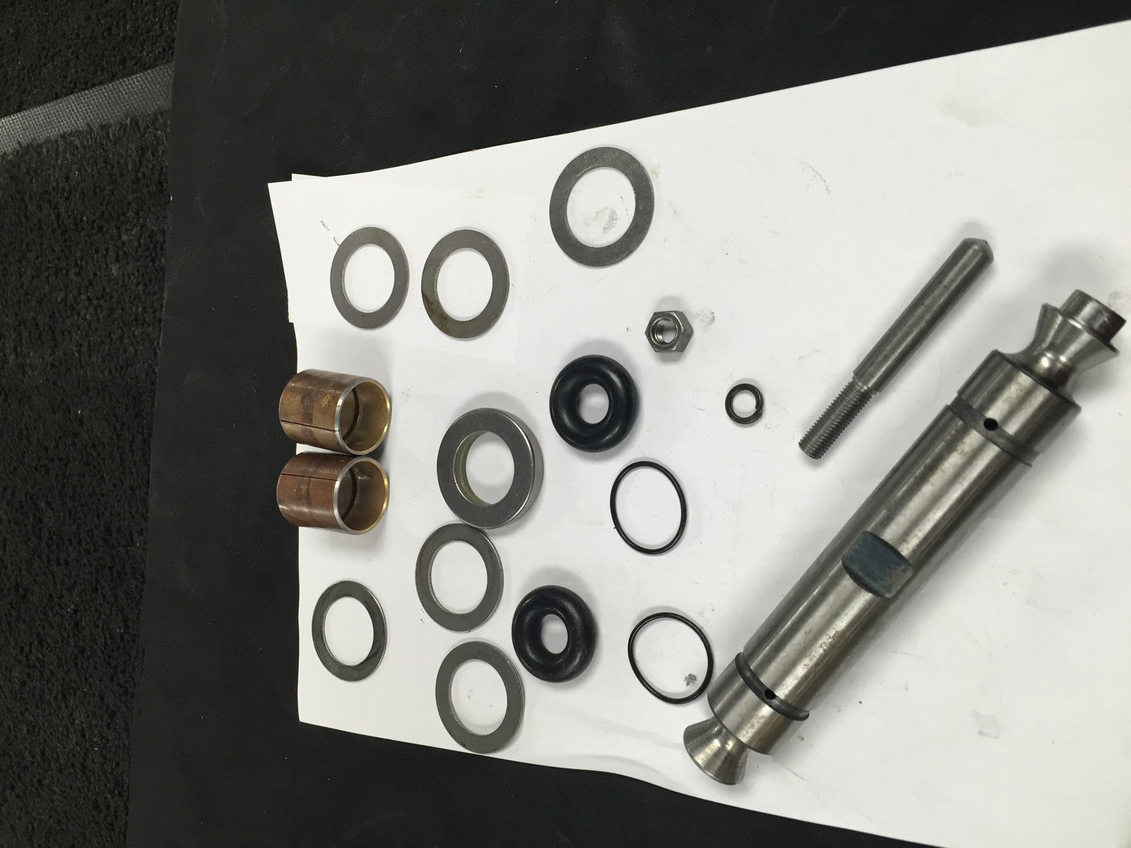 FRIEGHT ROVER SHERPA 1978-85 1.7 1.8D 2.0 1.0D 2.5D KING PIN KIT LEFT/RIGHT SIDE