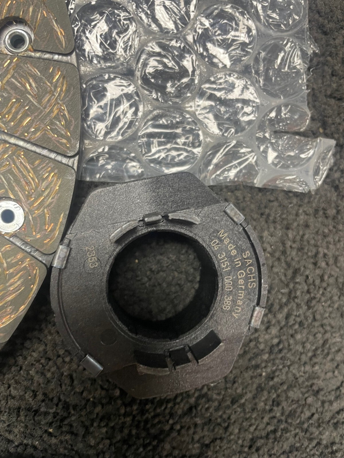 VW TOURAN 1.9TDi BXE 1T 2009-2010 3PCE CLUTCH KIT NEW SACHS