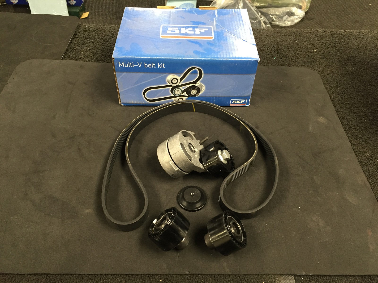 New Skf V-Ribbed Belt Set for Citroën Ford Mazda Peugeot 16.HDI 1.4TDC VKMA33060