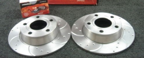 AUDI A6 AVANT QUATTRO DRILLED GROOVED REAR BRAKE DISCS BRAKE PADS