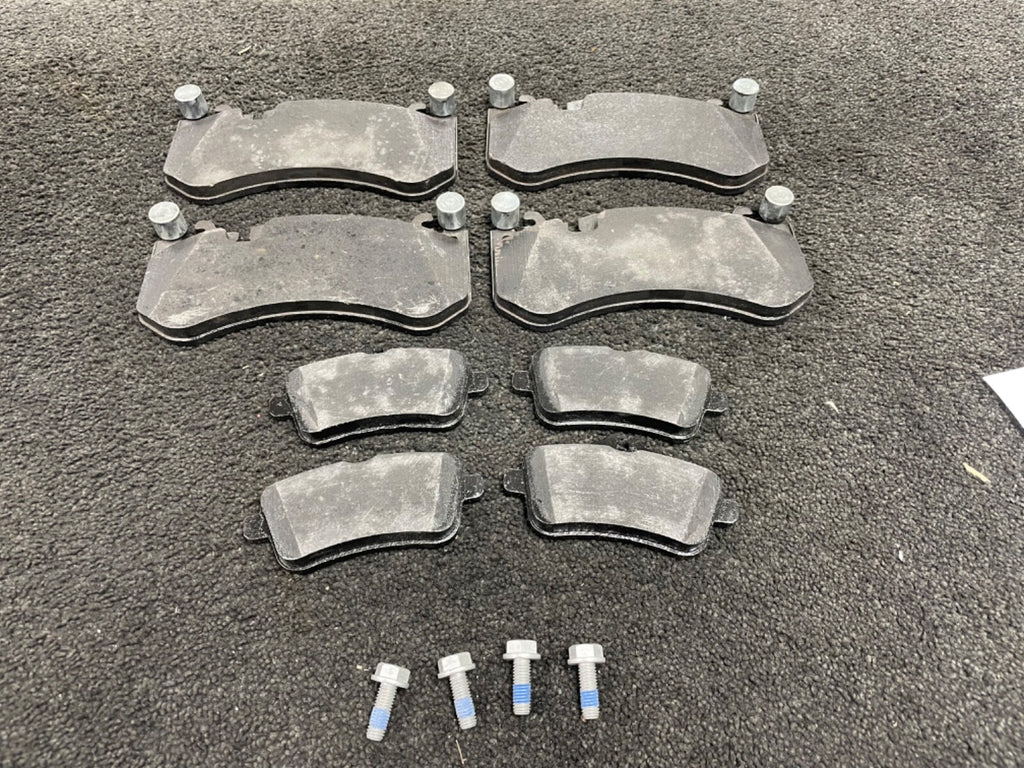 FOR MERCEDES G GLASS AMG C63 FRONT AND REAR BRAKE PADS