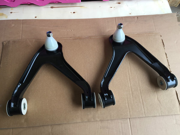 FOR IVECO DAILY 2.3TD 3.0TD 2.8TD LH+RH UPPER WISHBONE ARM & BALL JOINT BUSH