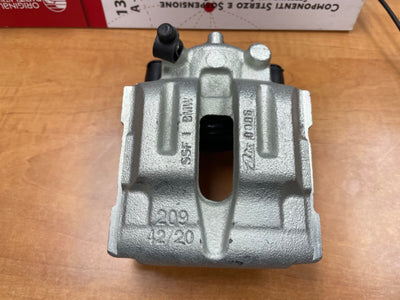 BRAND NEW ORIGNAL GENUINE BMW REAR RIGHT HAND SIDE CALIPER 34 21 6 768 698