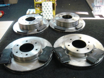 FOR SHOGUN 3.2 DID BRAKE DISCS  BRAKE PADS FRONT AND REAR 