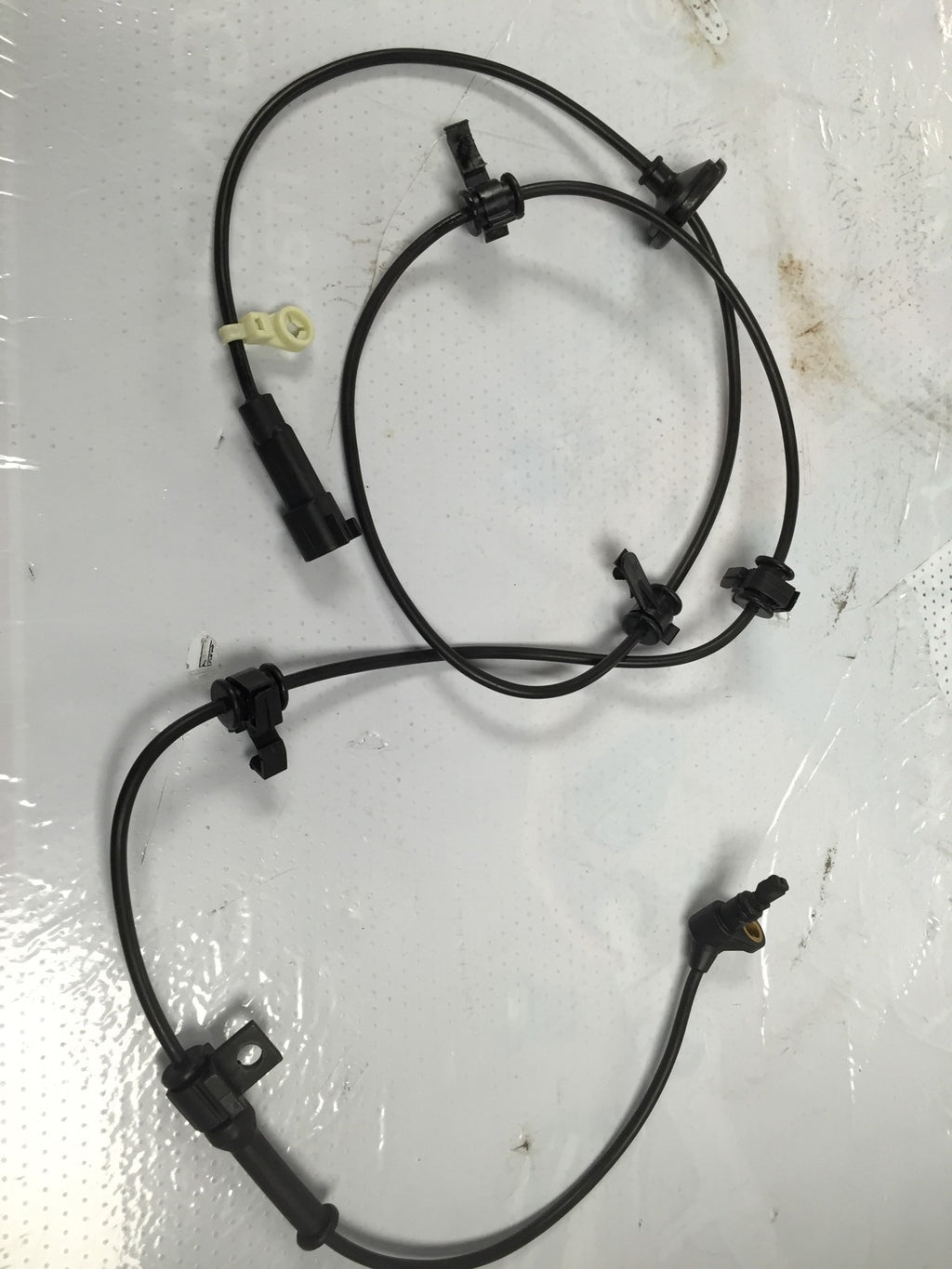 ABS SENSOR DRIVER SIDE FRONT CHRYLER VOYAGER GRAND VOYAGER 01-2007 4683470AD 