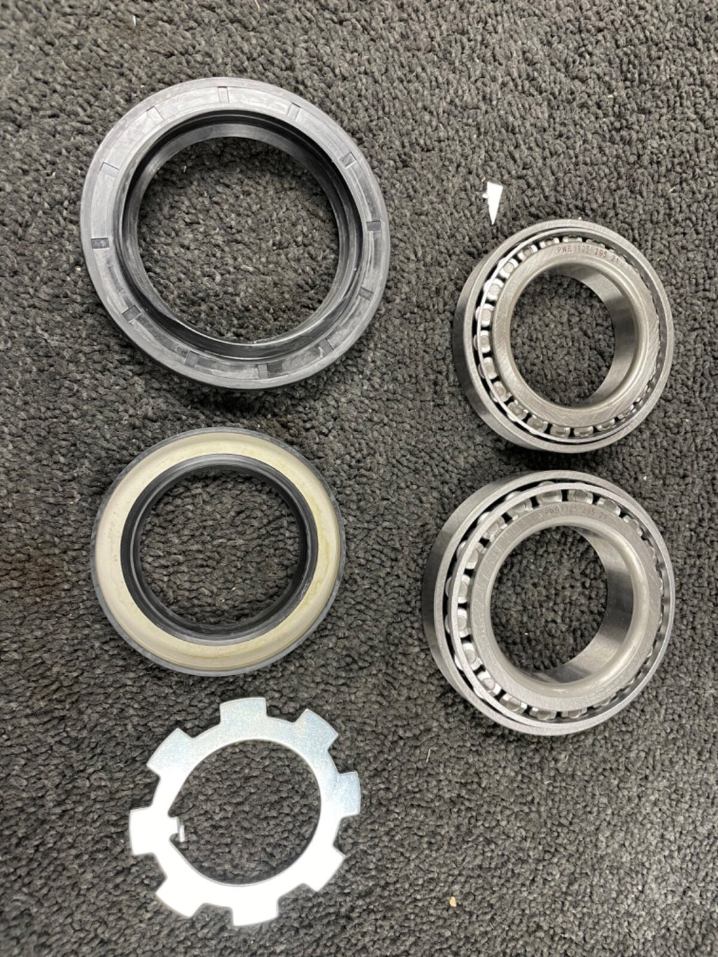 FORD TRANSIT MK3 MK4 MK5 MK6 WHEEL BEARING KIT  REAR TWIN WHEELER FORD AXLE