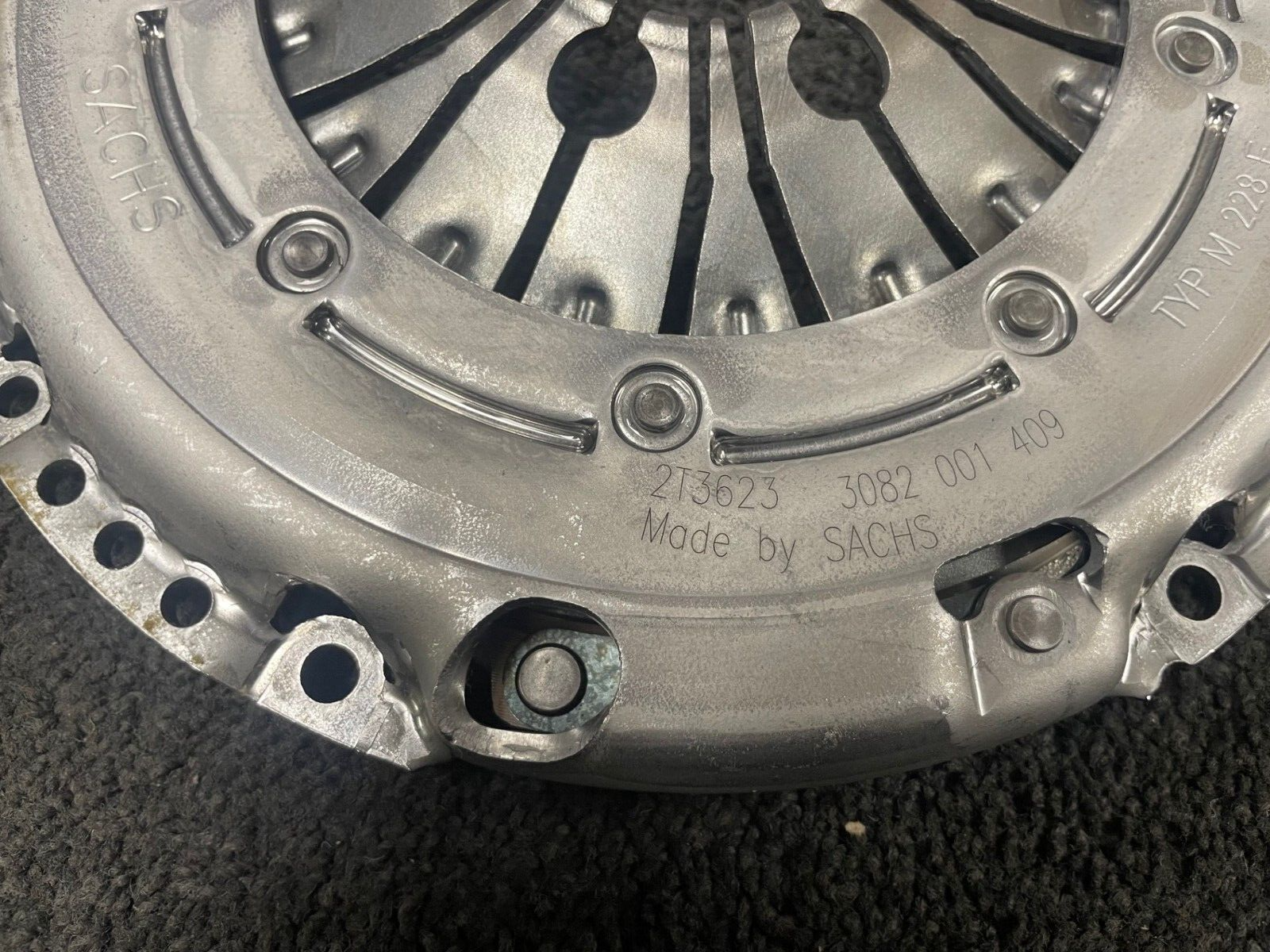 AUDI A3 1.9TDI 8P CAYB CAYC ALTEA LEON 1.9TDi  CLUTCH KIT NEW SACHS