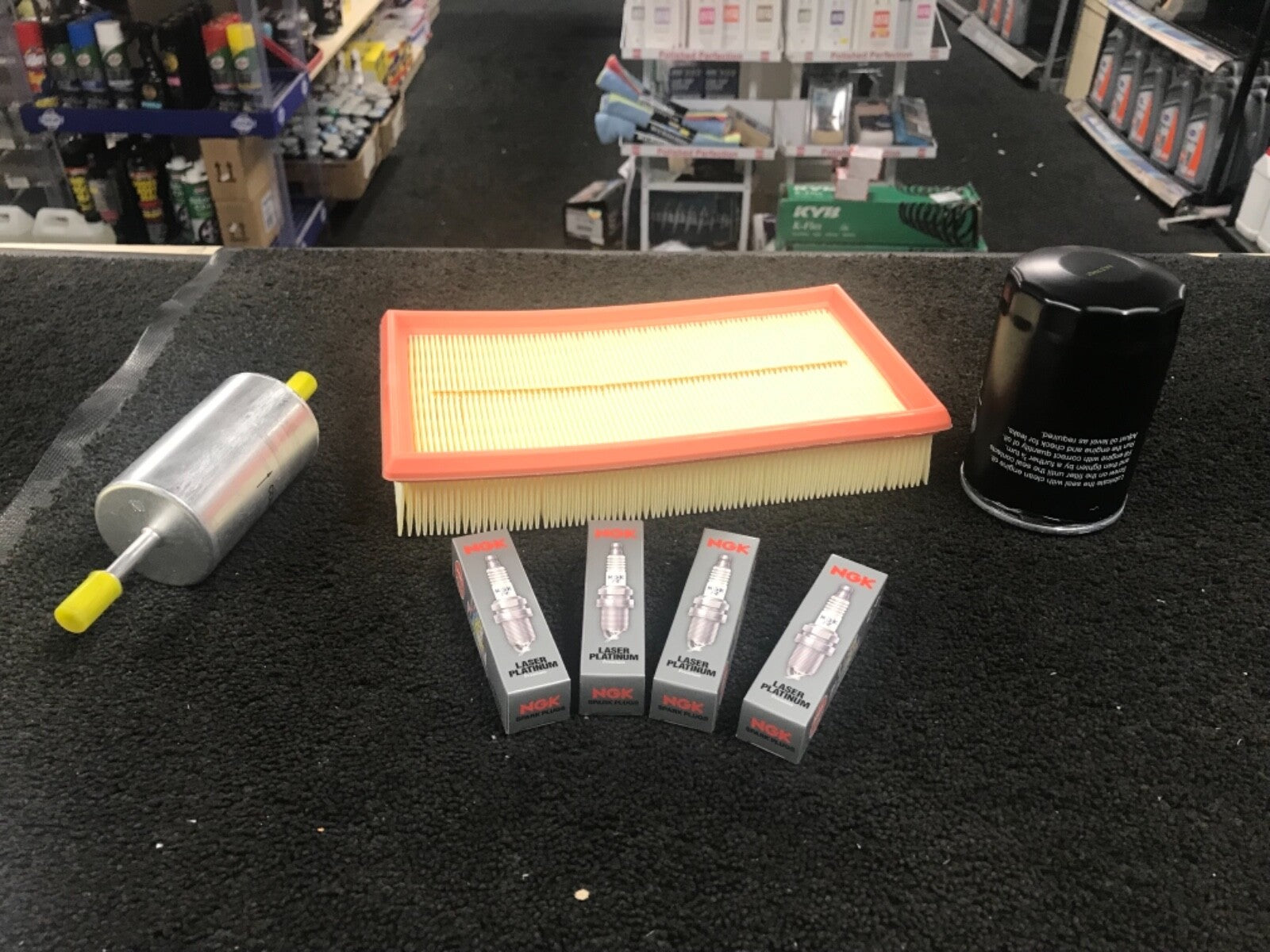 FOCUS ST170 OIL AIR FUEL FILTER SPARK PLUGS