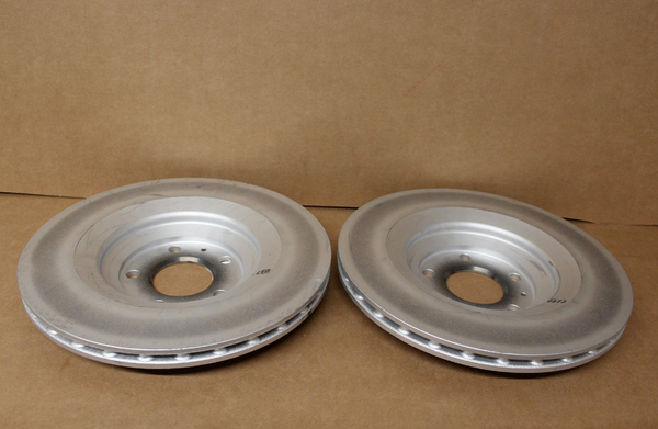 AUDI A6 C6 AVANT QUATTRO 2005-11 REAR BRAKE DISCS PAIR 4F0615601F GENUINE 330MM