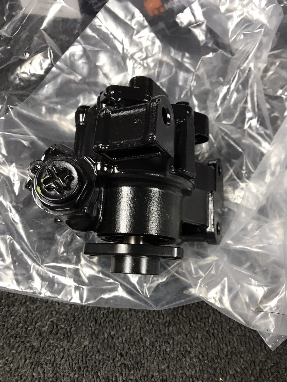 FOR MERCEDES VITO VIANO W639 2.1CDi POWER STEERING PUMP NEW