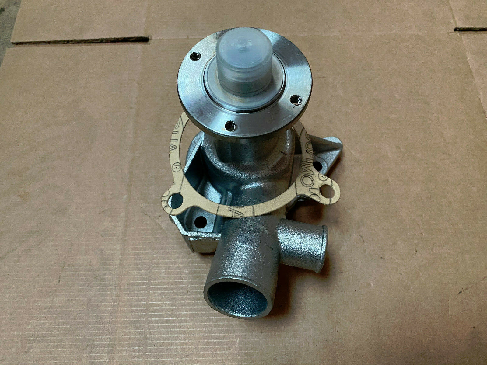 FOR BMW 320 323 325 E21 E30 520i 525e E28 M3 E30 WATER PUMP FWP1403