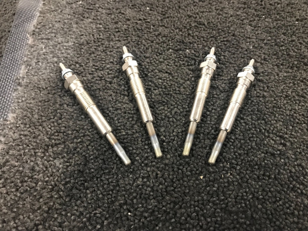 FOR LANDCRUISER 4 RUNNER 3.0 TURBO DIESEL 1KZTE ENGINE  GLOW PLUGS  X 4 NEW