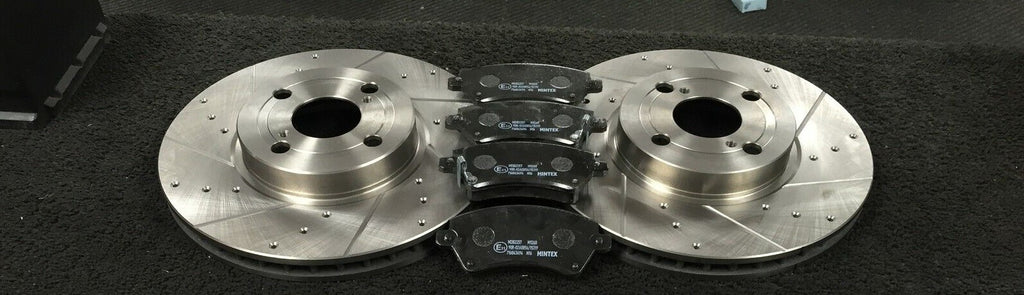 FIT FOR TOYOTA IQ  YARIZ DRILLED GROOVED BRAKE DISCS & PADS FRONT 