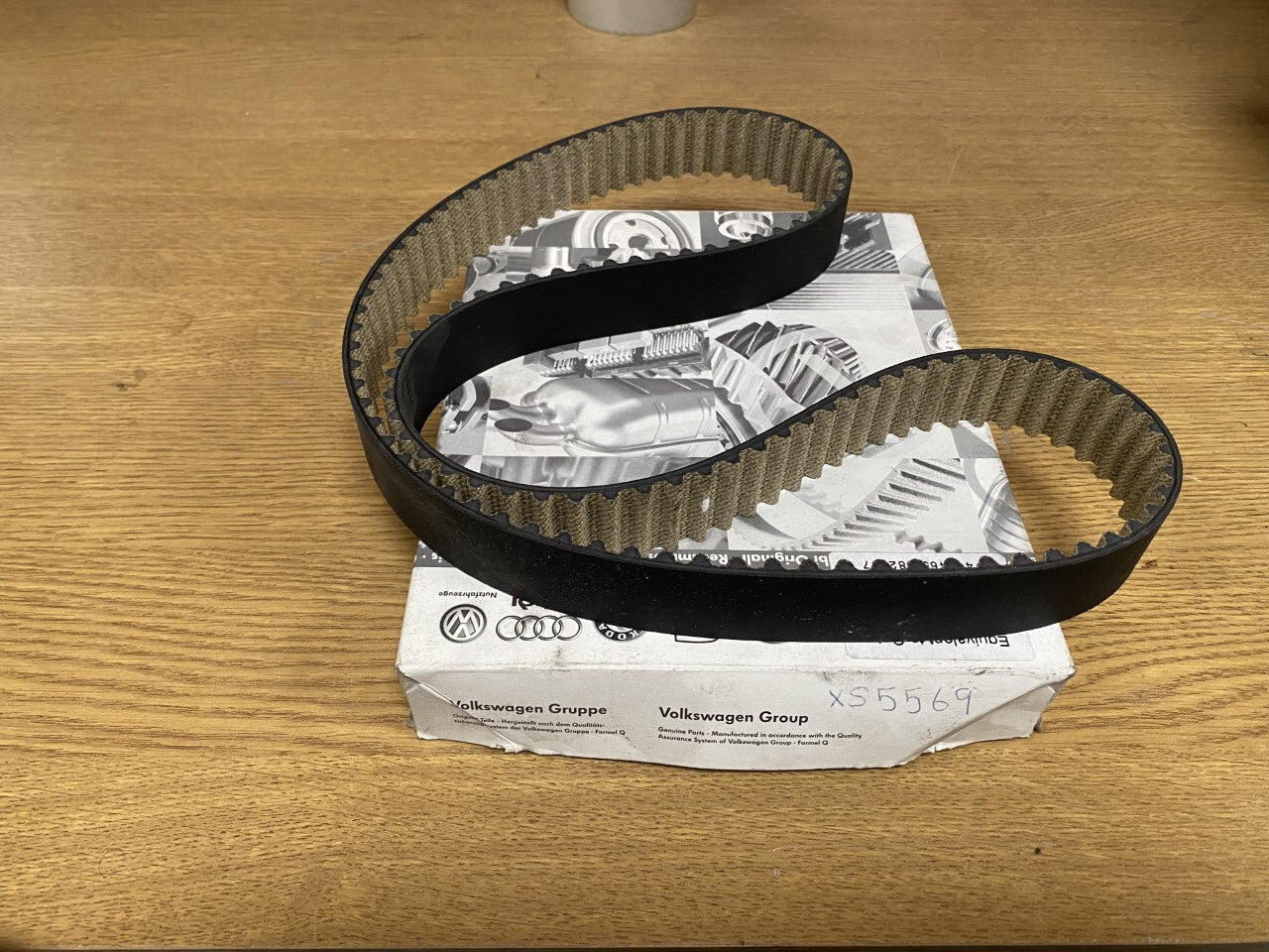 NEW GENUINE VAG TIMING BELT TO FIT VW AUDI SKODA SEAT 038109119P