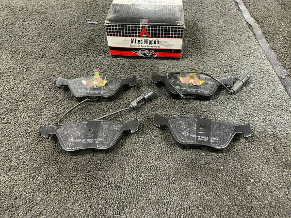 FOR FORD ESCORT RS COSWORTH MK7 MONDEO 2.5 MK1 1993> FRONT BRAKE PAD SET