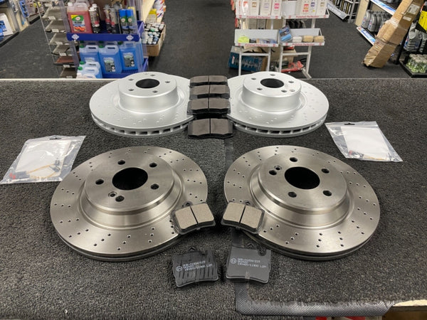 FOR MERCEDES CL500 CLK500 S500 5.0 C215 CROSS DRILLED BRAKE DISCS PADS F+R