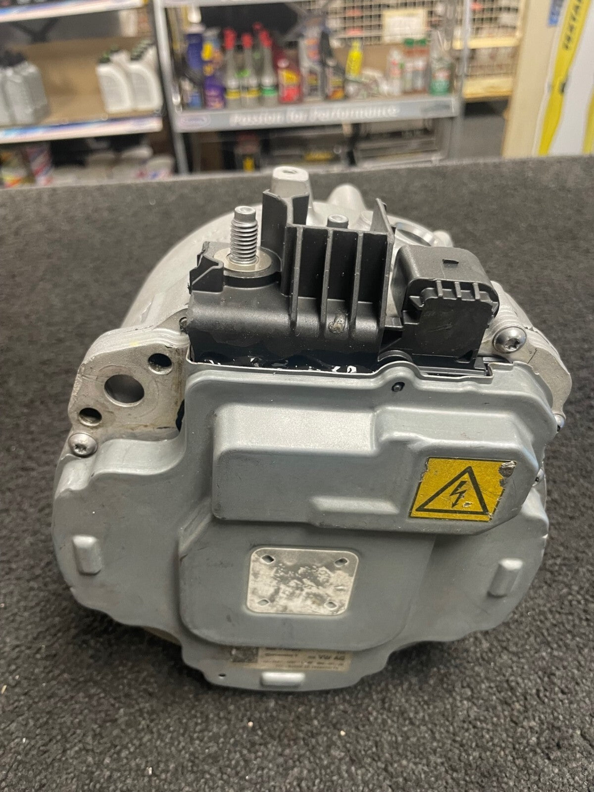 GENUINE ALTERNATOR AUDI RS6 RS7 RSQ8 BENTAYGA  MILD HYBRID CONTINENTAL 48v 250am
