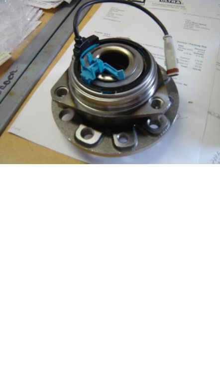 ZAFIRA  ASTRA G FRONT WHEEL BEARING HUB ABS 4 STUD