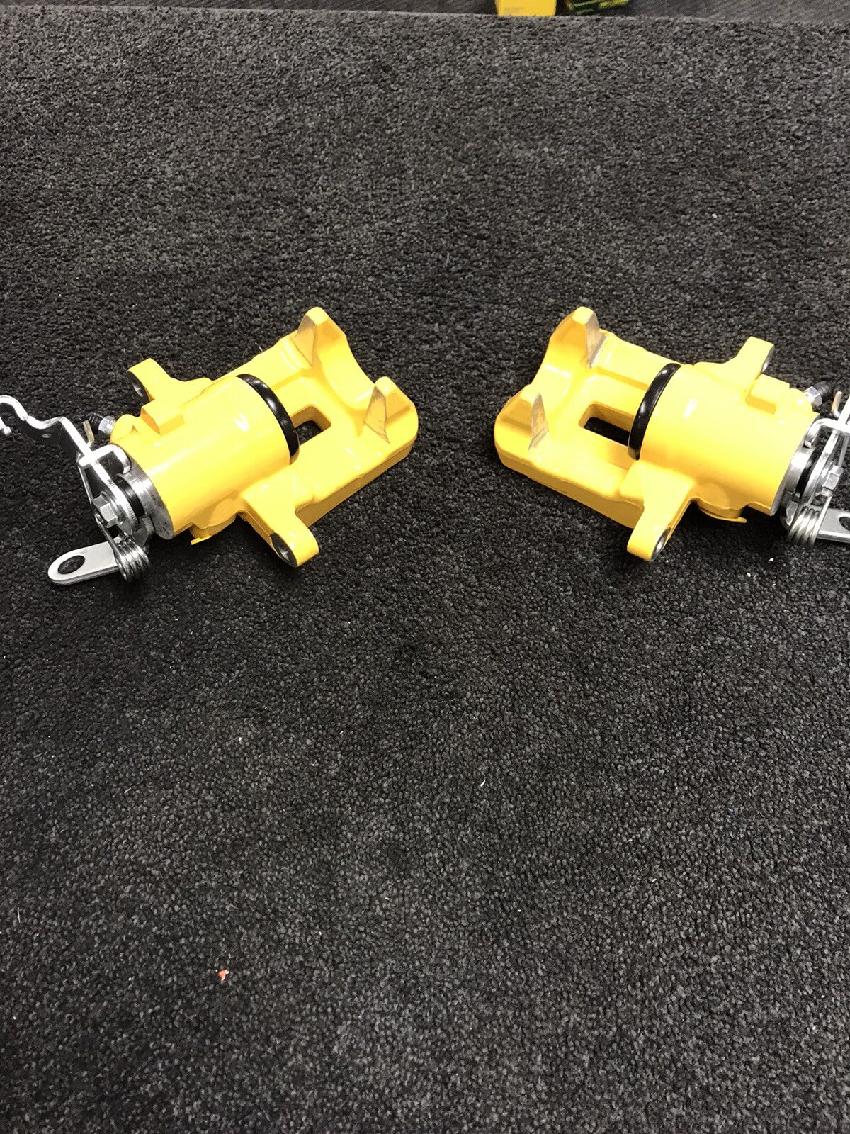 FOR AUDI A3 GLOF MK3 MK4 REAR CALIPERS 38mm 1K0615424D 1K0615423D LEFT RIGHT