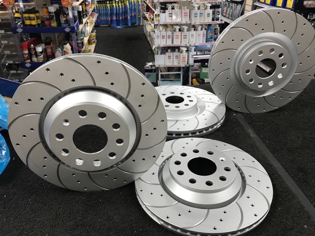 VW GOLF R MK7 GTi EDITION40 BRAKE DISCS CROSS DRILLED GROOVED BRAKE FRONT REAR