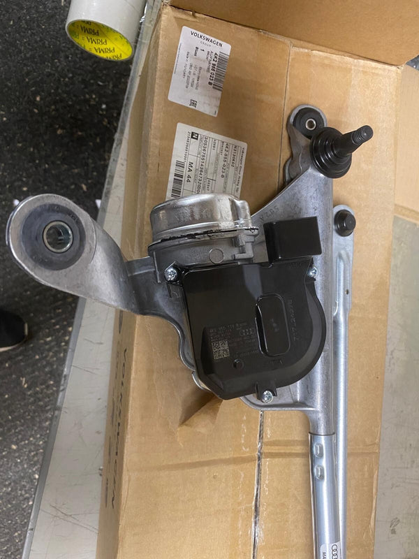 AUDI A6 A7 RS6 RS7 FRONT WIPER MOUNTING WITH WIPER MOTOR 4K2955023B GENUINE