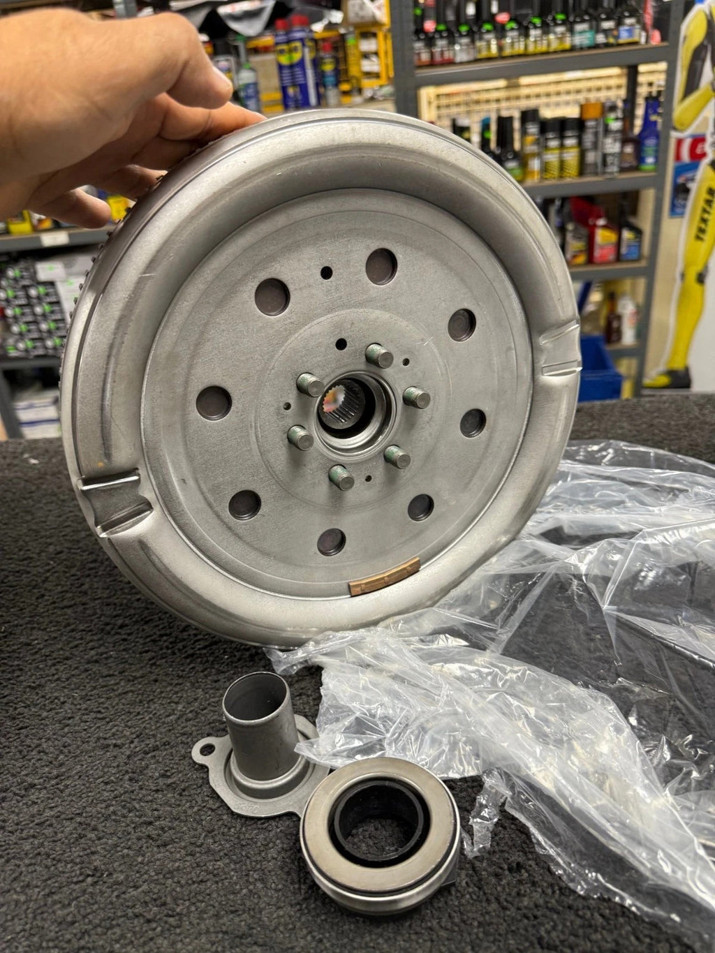 DUAL MASS FLYWHEEL CLUTCH KIT  AUDI TT A3 SEAT VW AUDI SKODA 600000600