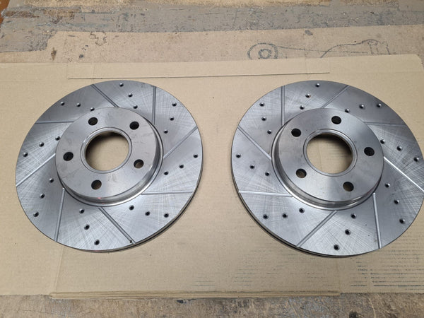 FOR FORD TRANSIT CONNECT 1.8 DRILLED GROOVED FRONT REAR BRAKE DISCS + PADS