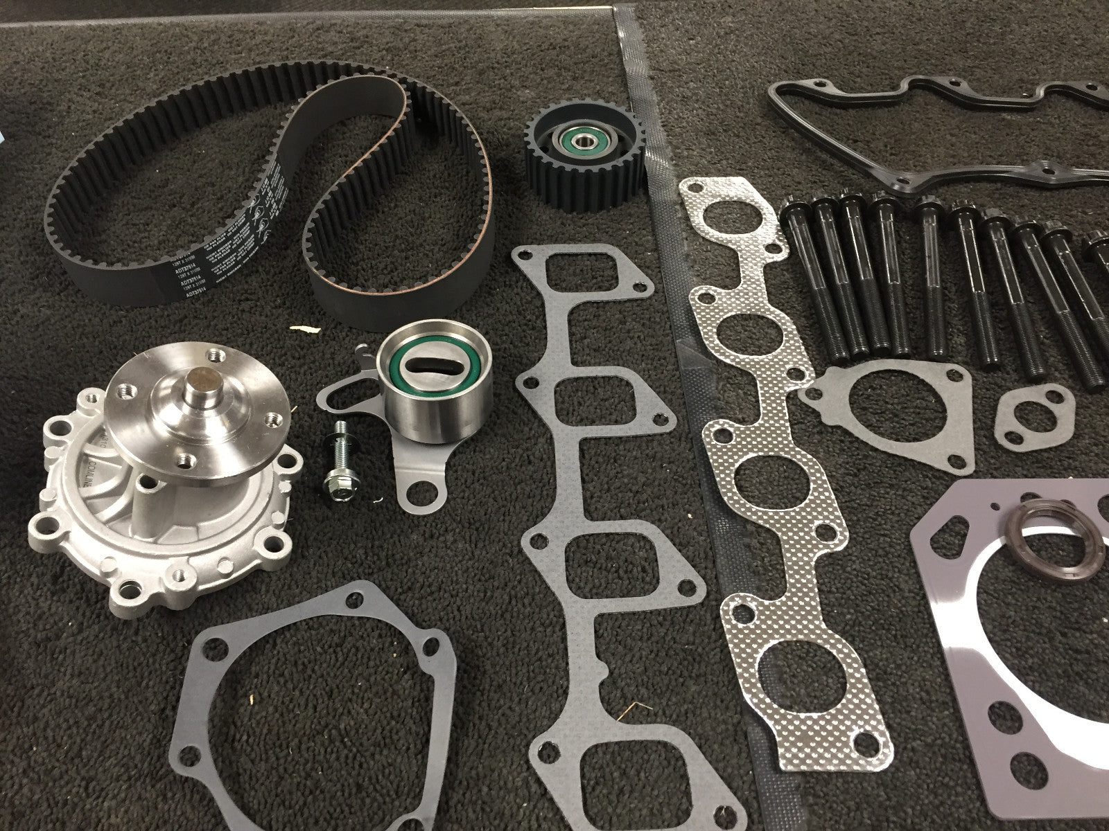 FOR HILUX HIACE CUSTOM 2.8D 3L HEAD GASKET SET BOLT TIMING BELT KITFILTER KIT